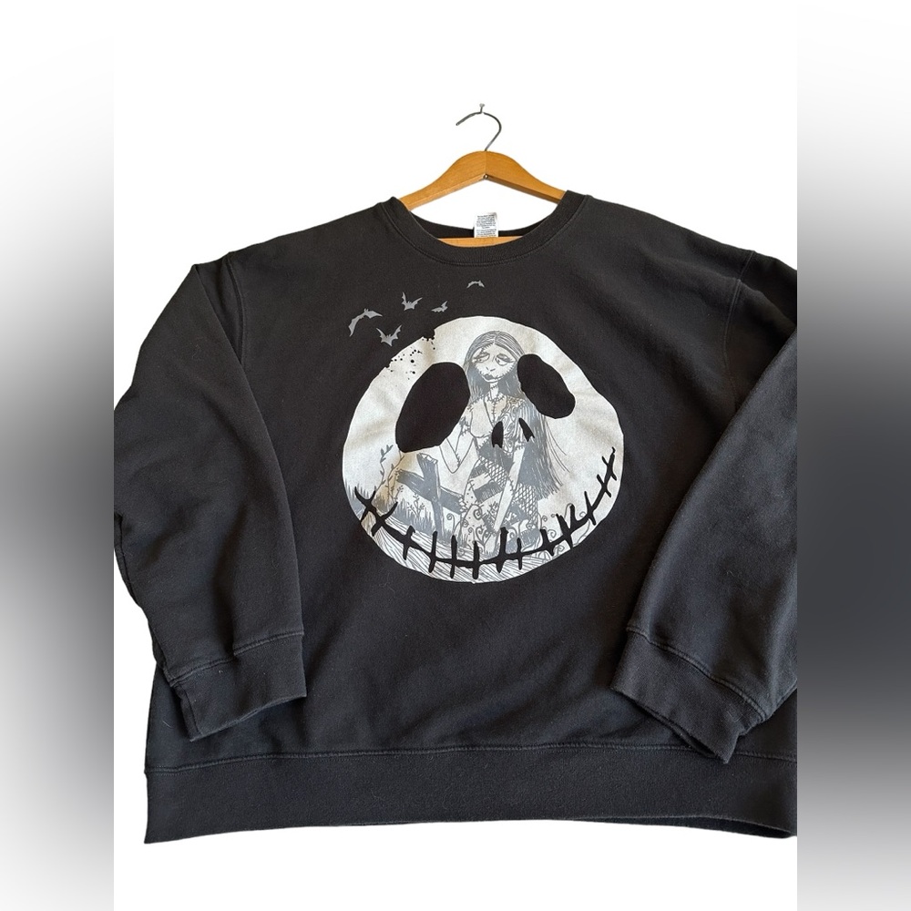 DISNEY TIM BURTONS NIGHTMARE BEFORE CHRISTMAS WOMANS SWEATSHIRT SZ XXL